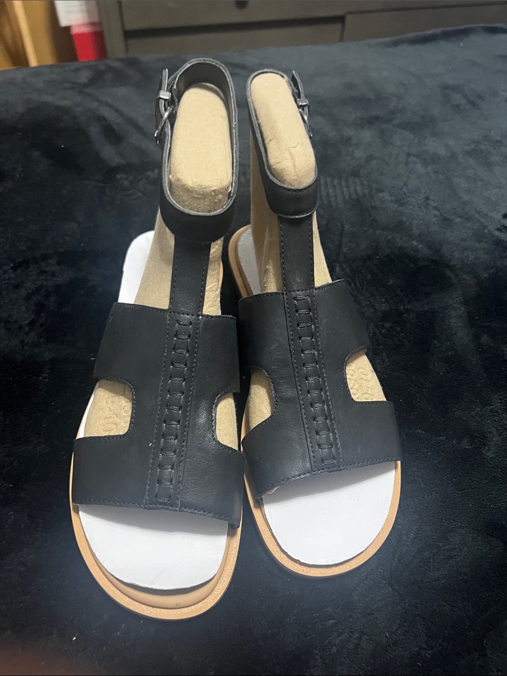 UGG Black Leather T-Strap Comfort Sandals